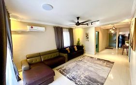 Naura Homestay Selangor Kuala Lumpur